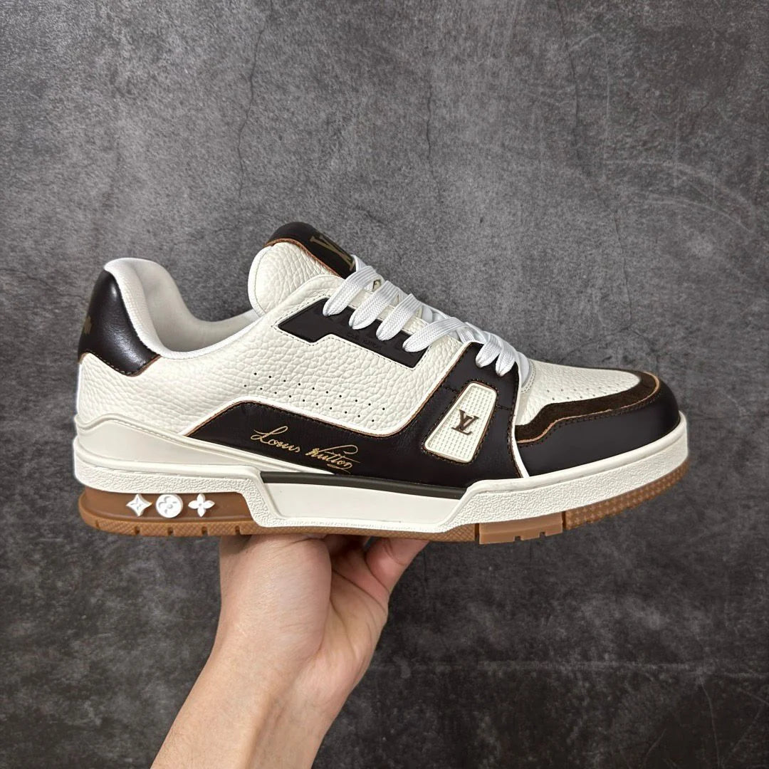 Tênis Louis Vuitton Trainer #54 White Black Details