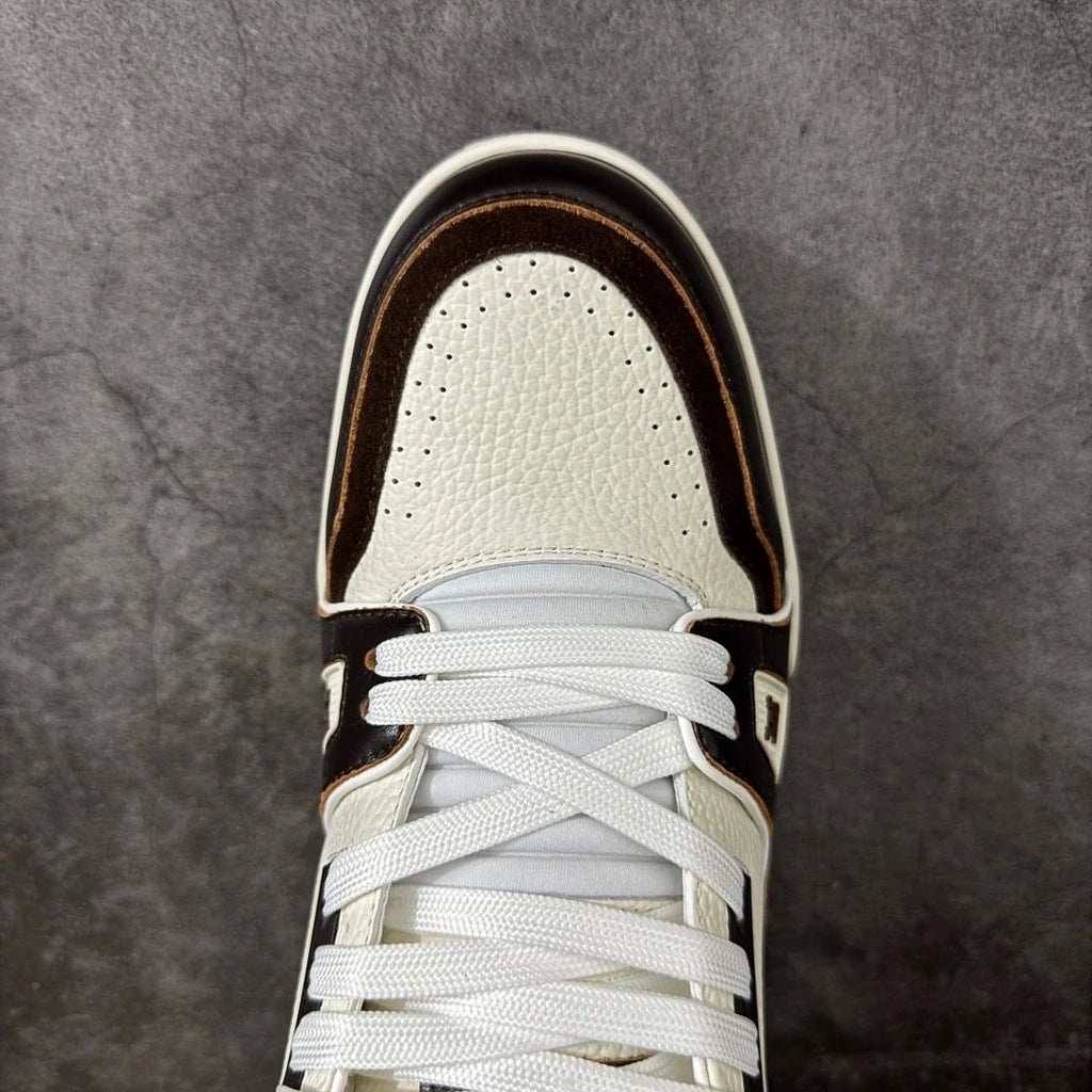 Tênis Louis Vuitton Trainer #54 White Black Details