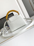Bolsa Louis Vuitton Ostrich Capucines White