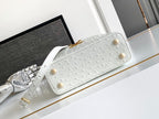 Bolsa Louis Vuitton Ostrich Capucines White