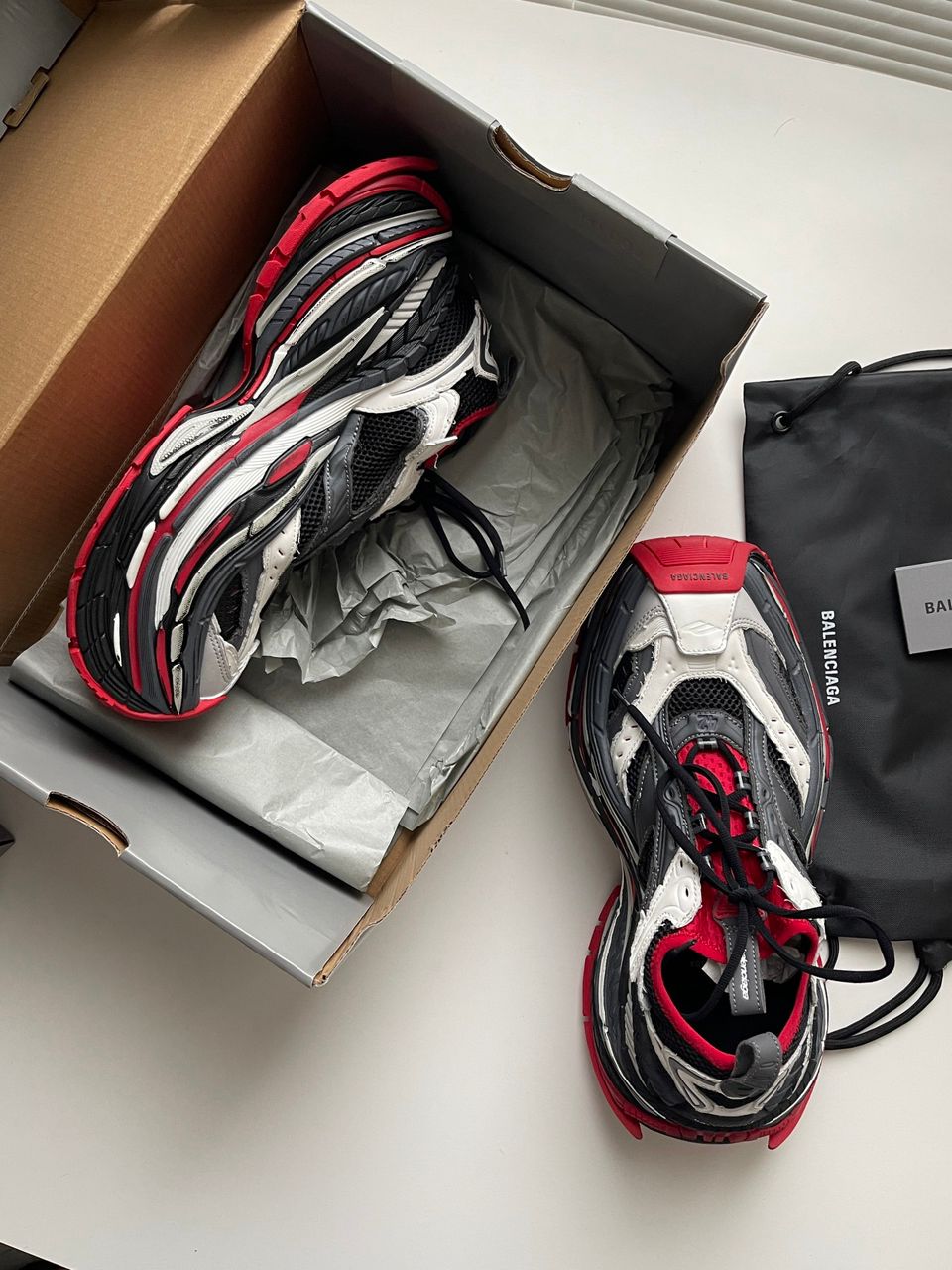 Balenciaga Platform Reduced Red