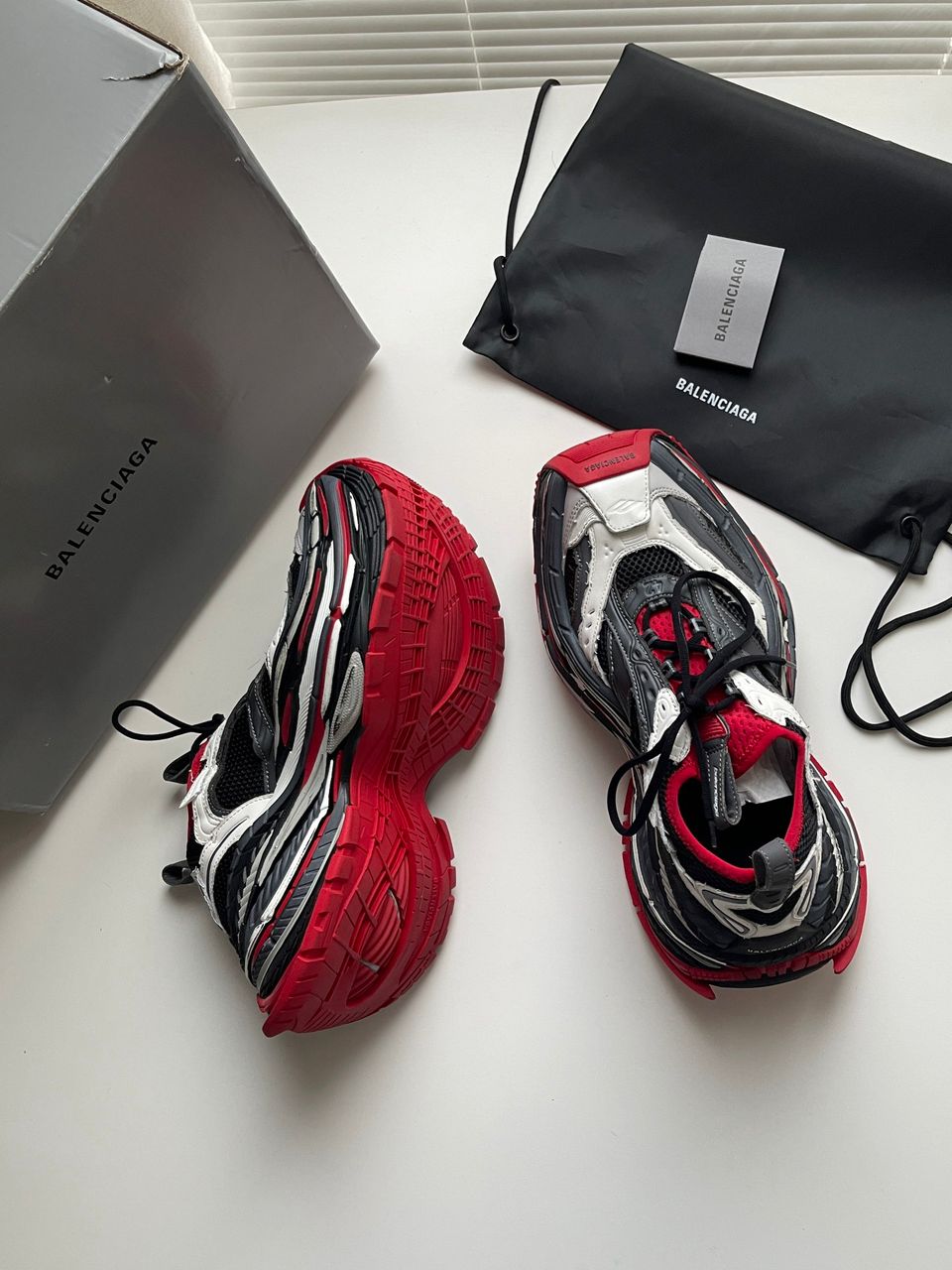 Balenciaga Platform Reduced Red