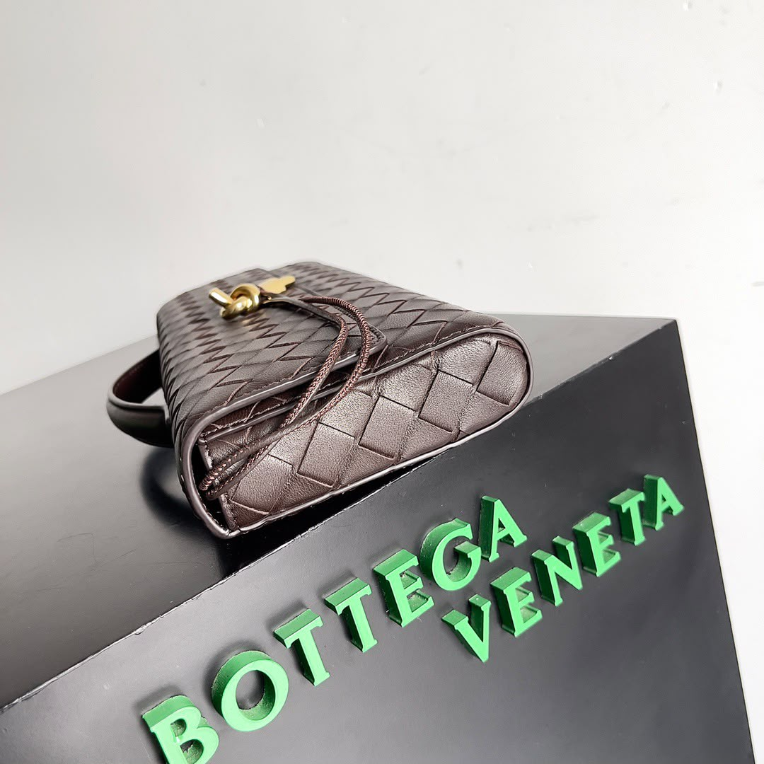 Bottega Veneta Shoulder Bag Vintage Frosted Clutch Baguette Bag Long