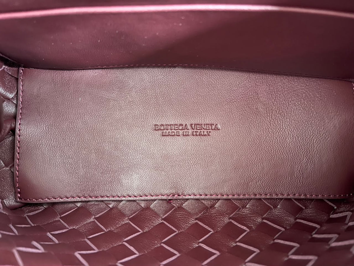 BOLSA BOTTEGA VENETA ANDIAMO INTRECCIATO VINHO
