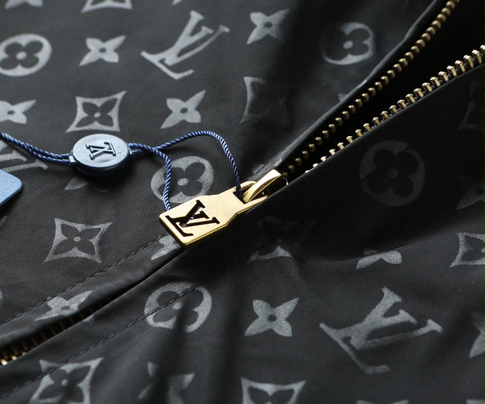 JAQUETA Louis Vuitton Contrast Monogram Black