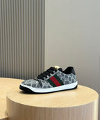 Gucci Screnner black