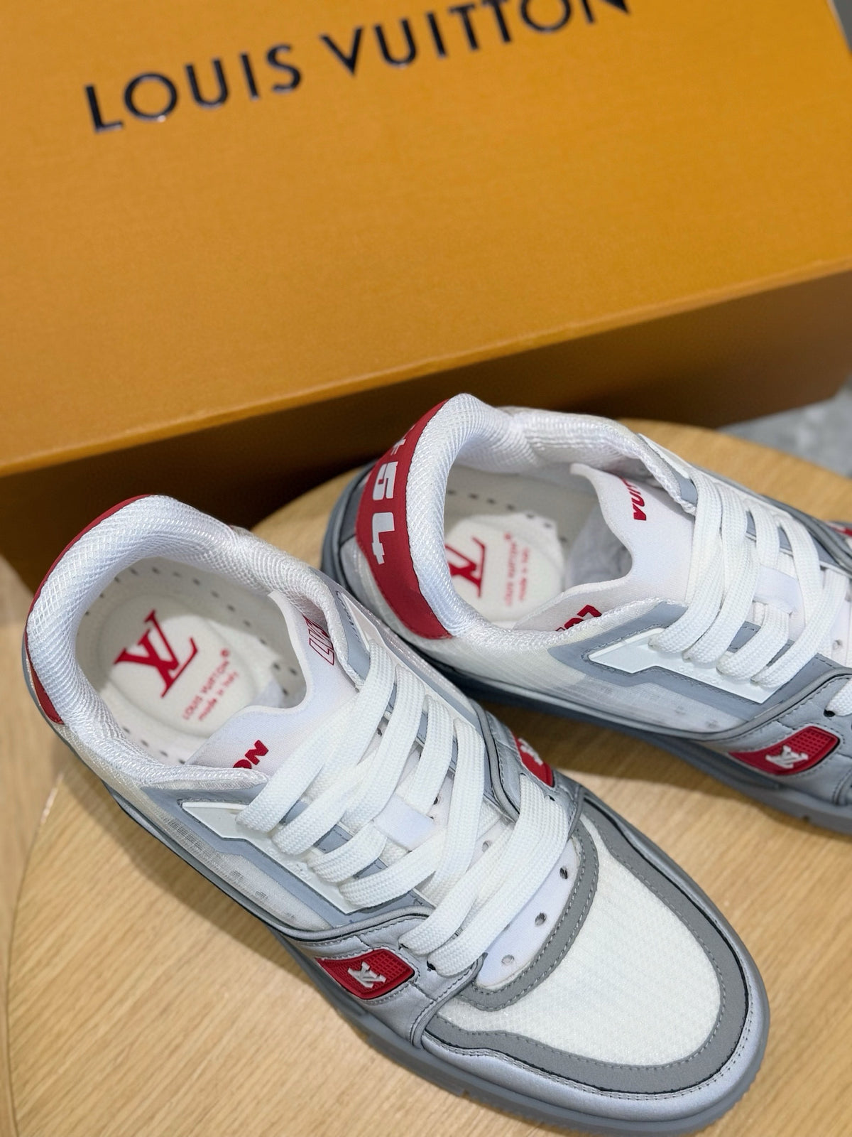 Tênis LOUIS VUITTON  Trainer Sneaker in White and Graphite Mesh with Red Accents
