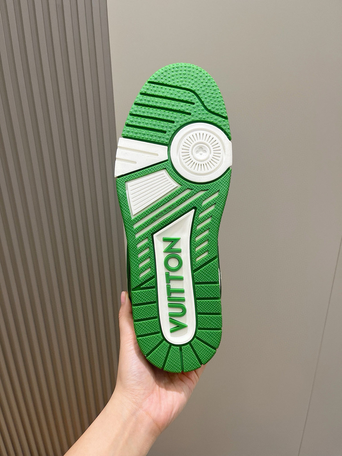 Tênis Louis Vuitton Trainer #54 Low Classic Verde
