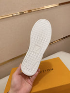 Lv Slip on Leather Black