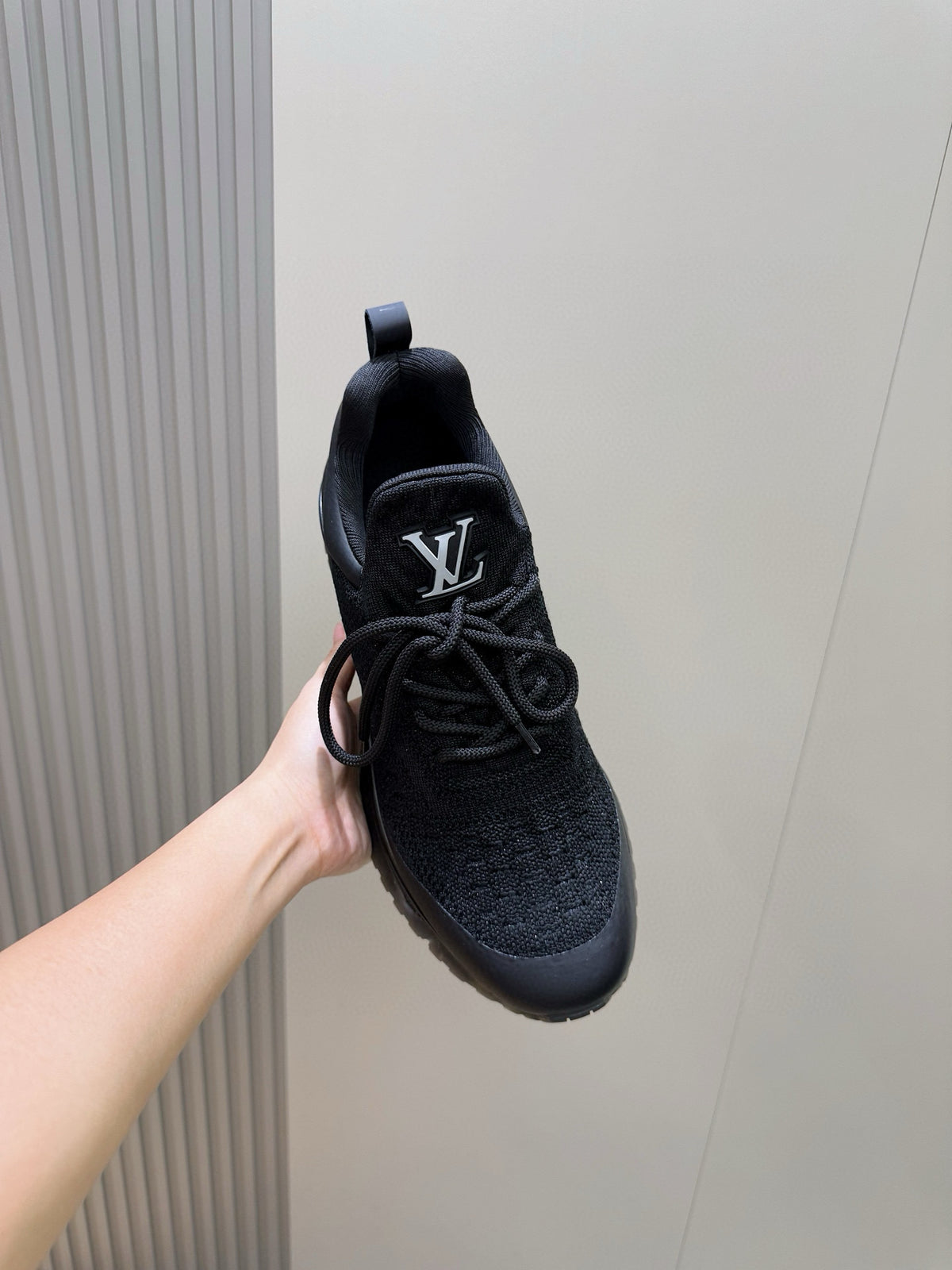 Tênis LOUIS VUITTON LV VNR Preto