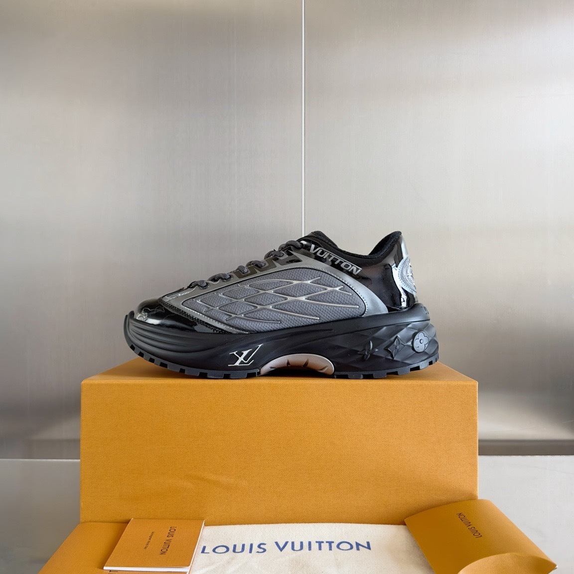 Louis Vuitton LV Discovery Lace Up