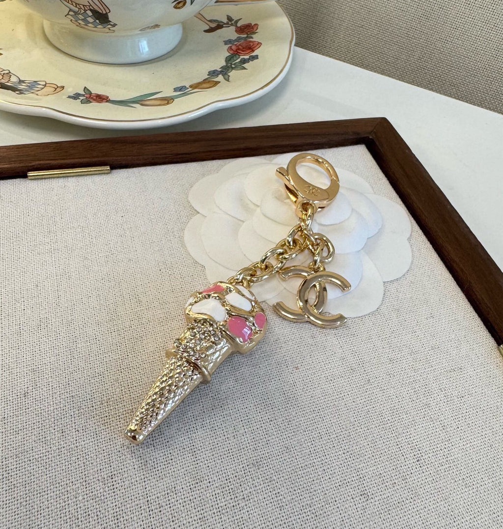 Carteira Chanel Metal Resin Strass Ice Cream