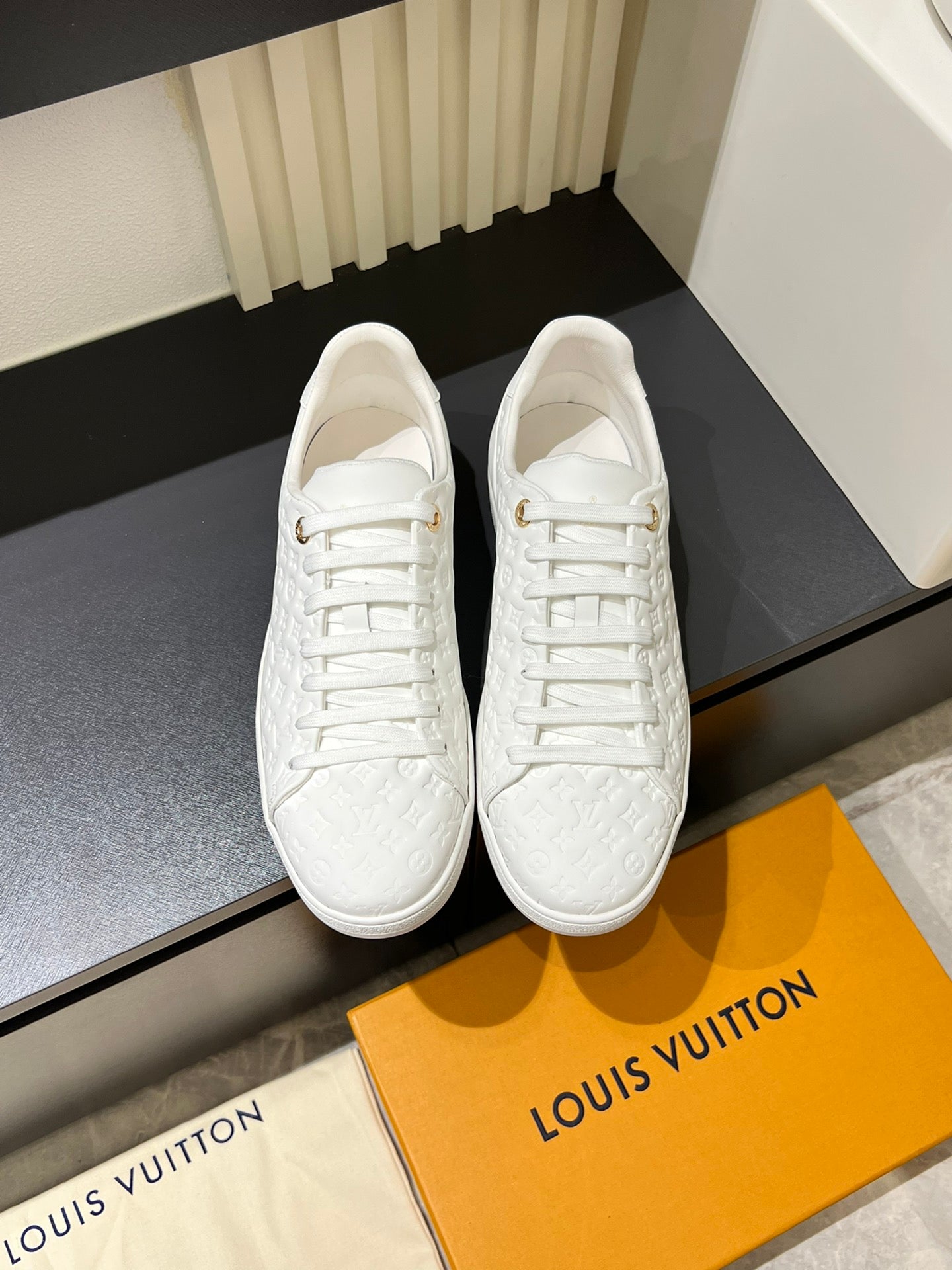 Tenis LV Mirror  Monogram White
