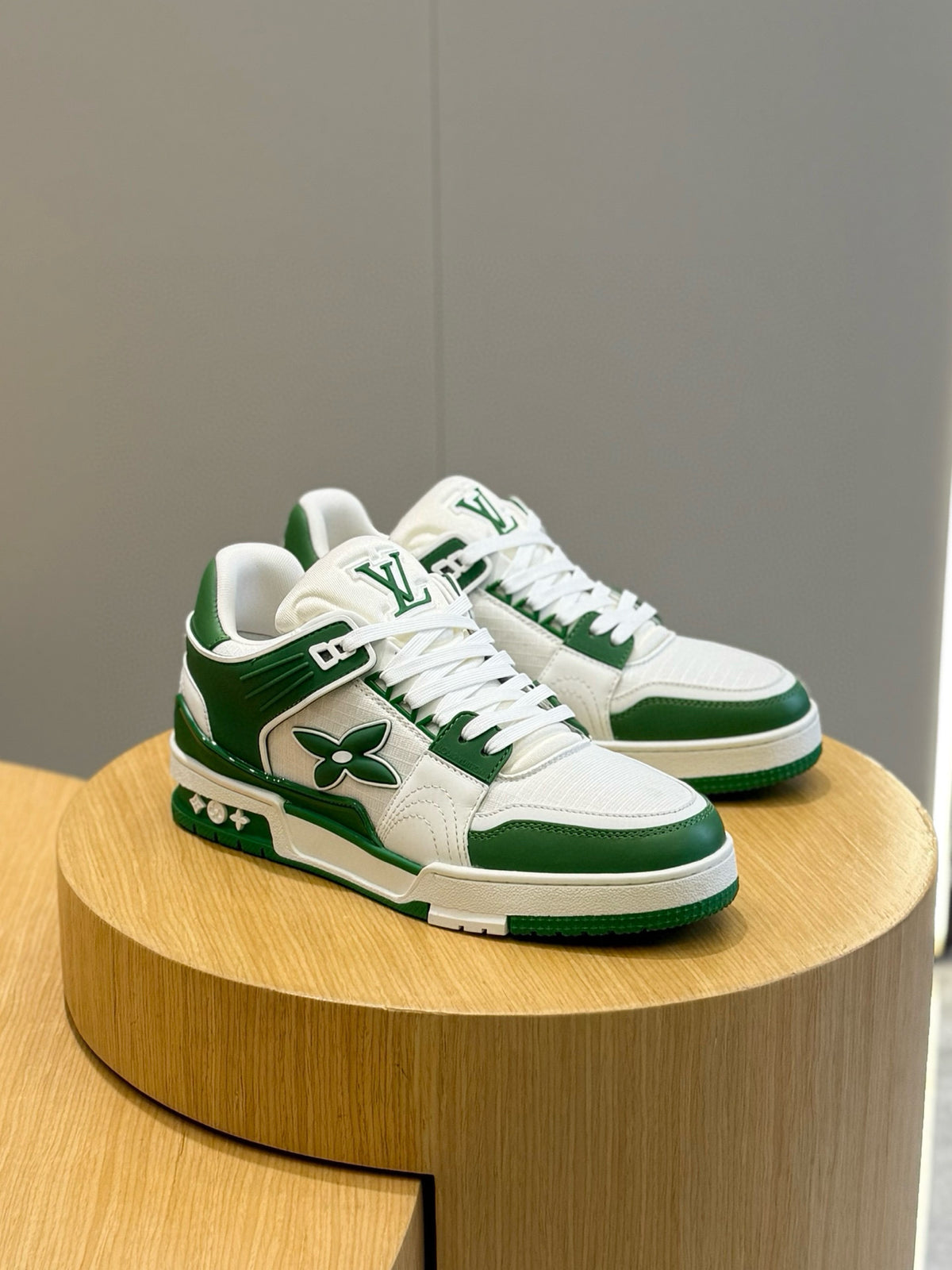 TÊNIS LOUIS VUITTON #54 TRAINER White Green