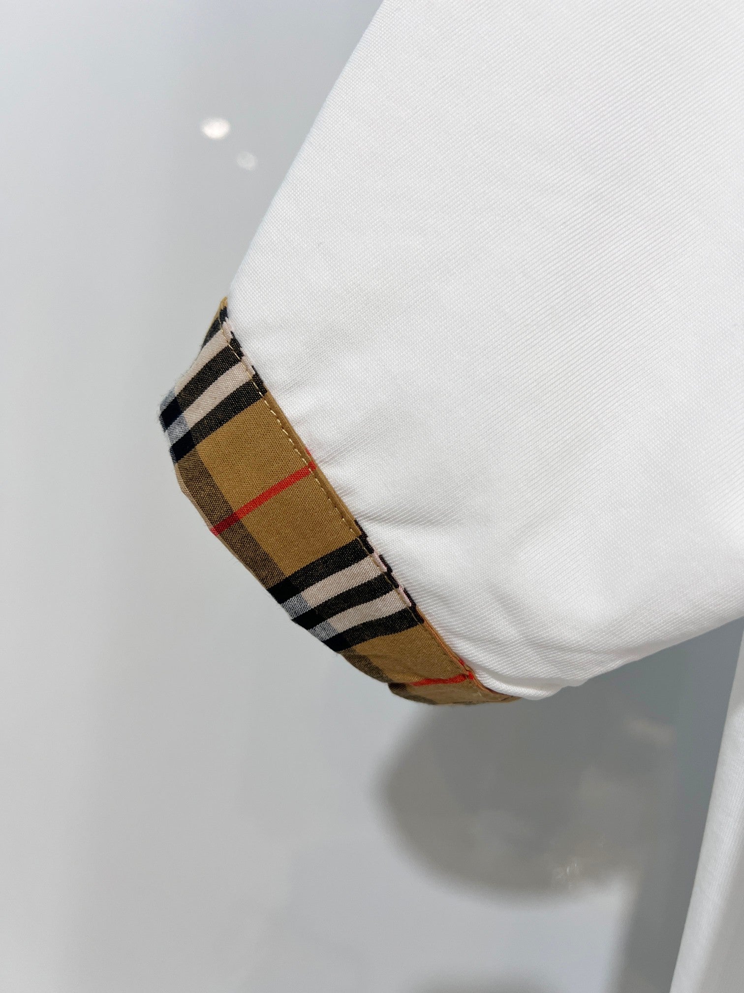 Camiseta Burberry Black Logo Black White Xadrez