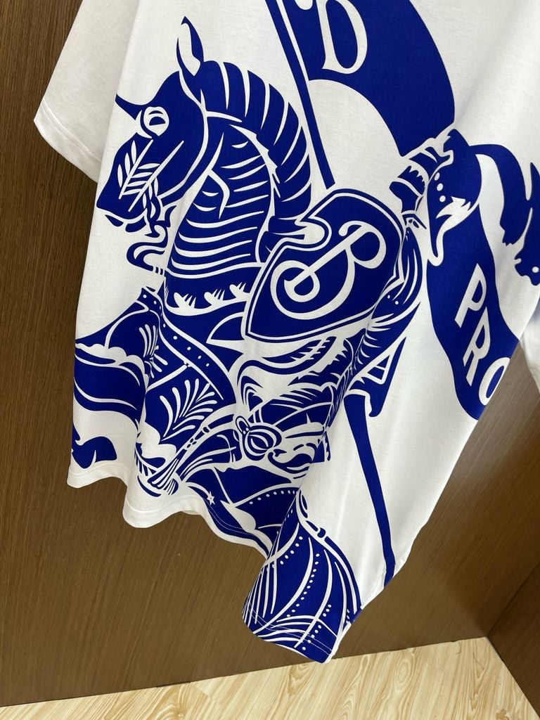 Camiseta Burberry  Equestrian Knight