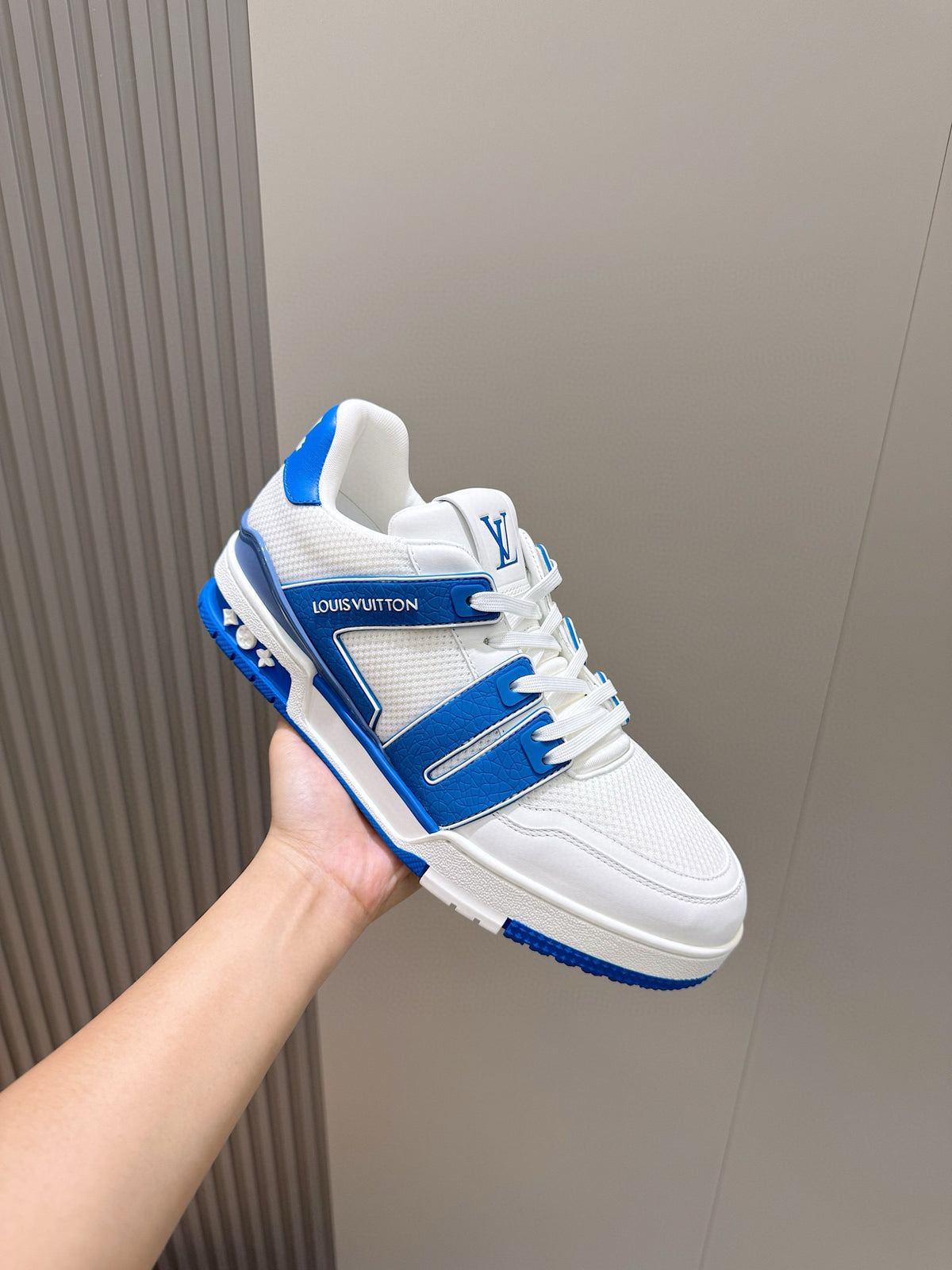 Tênis Louis Vuitton Trainer #54 Low Classic Branco/Azul