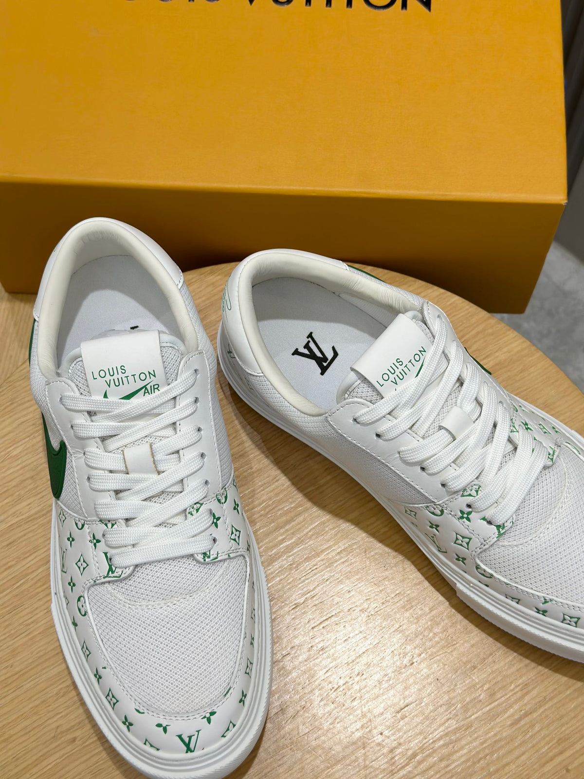 TÊNIS LOUIS VUITTON x NIKE Ollie Monogram White/Green