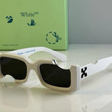 Óculos de Sol Off-White Cady com Recorte