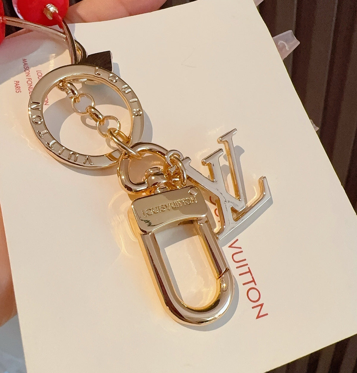 Chaveiro LV x TM Cerise Bag Charm