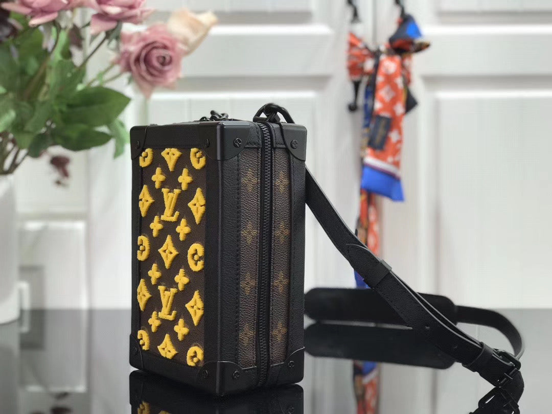 Bag Lv Vertical Soft Trunk Monogram