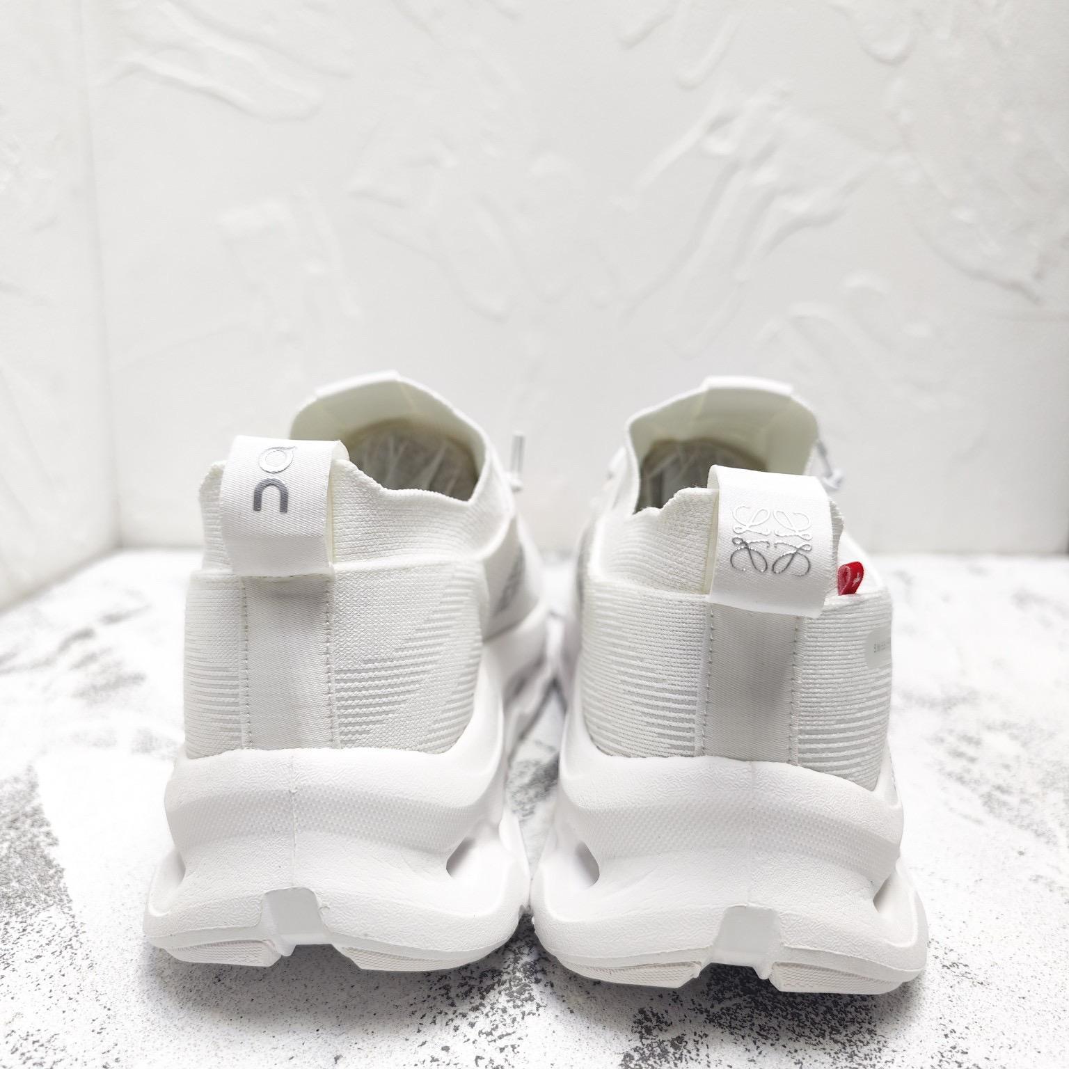 LOEWE x On Cloudtilt White