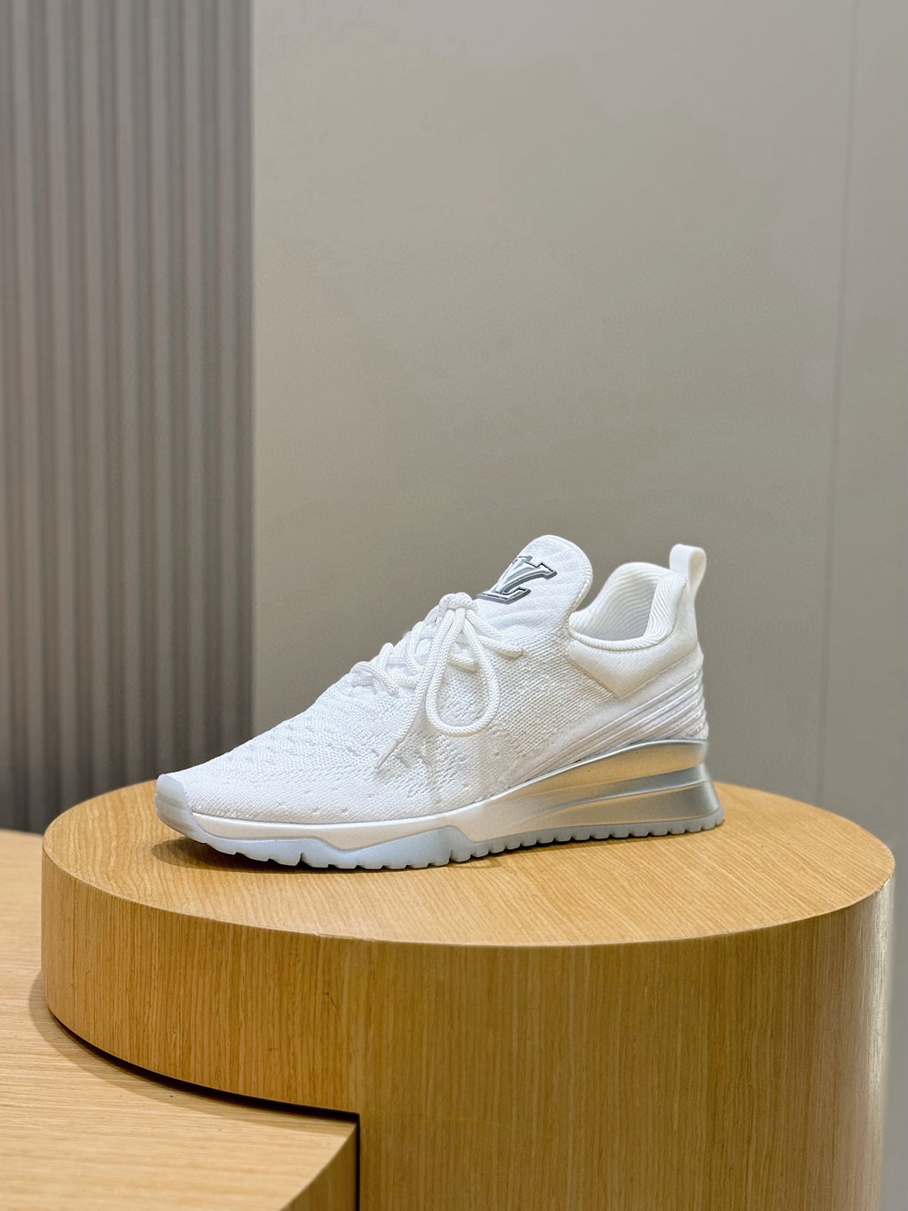 Tênis LOUIS VUITTON LV VNR Branco