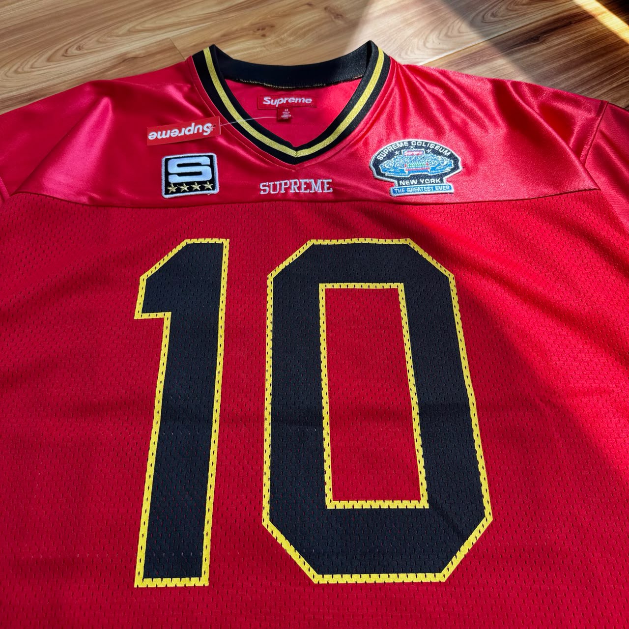Camiseta Supreme Find God Football Red SS26-W1