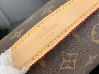 Pochette Métis East West Monogram Canvas Brown