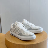 Tênis Louis Vuitton Ollie White/Grey Monogram