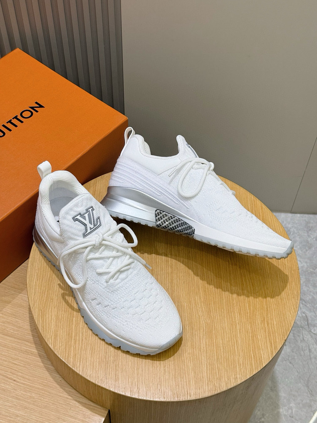 Tênis LOUIS VUITTON LV VNR Branco