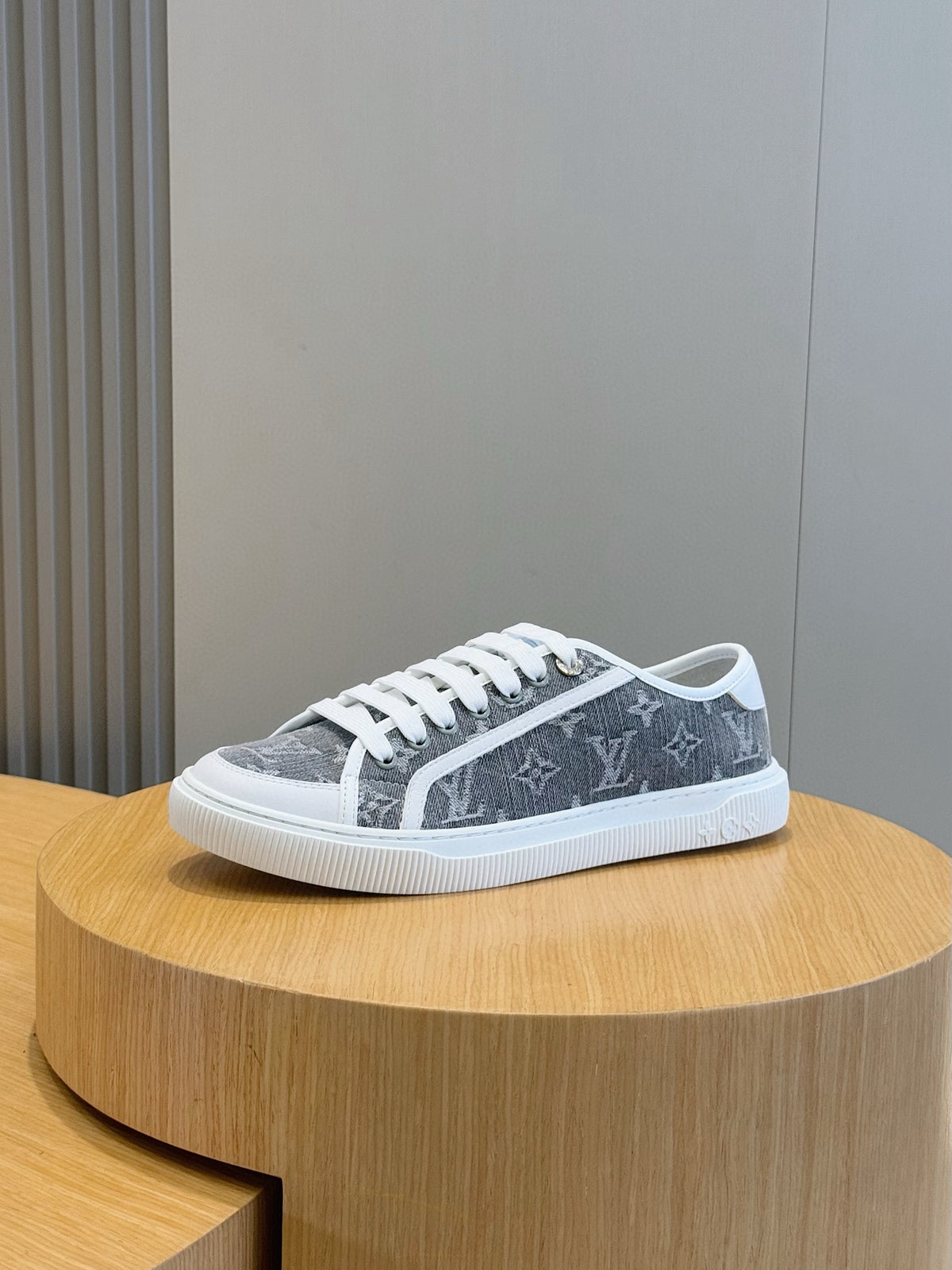 Tênis Louis Vuitton Lagoon Jeans Grey