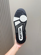Tênis Louis Vuitton Trainer #54 Low Classic Branco/Preto