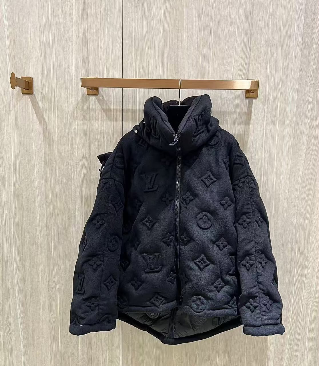 Jaqueta Louis Vuitton Black Monogram Boyhood Puffer