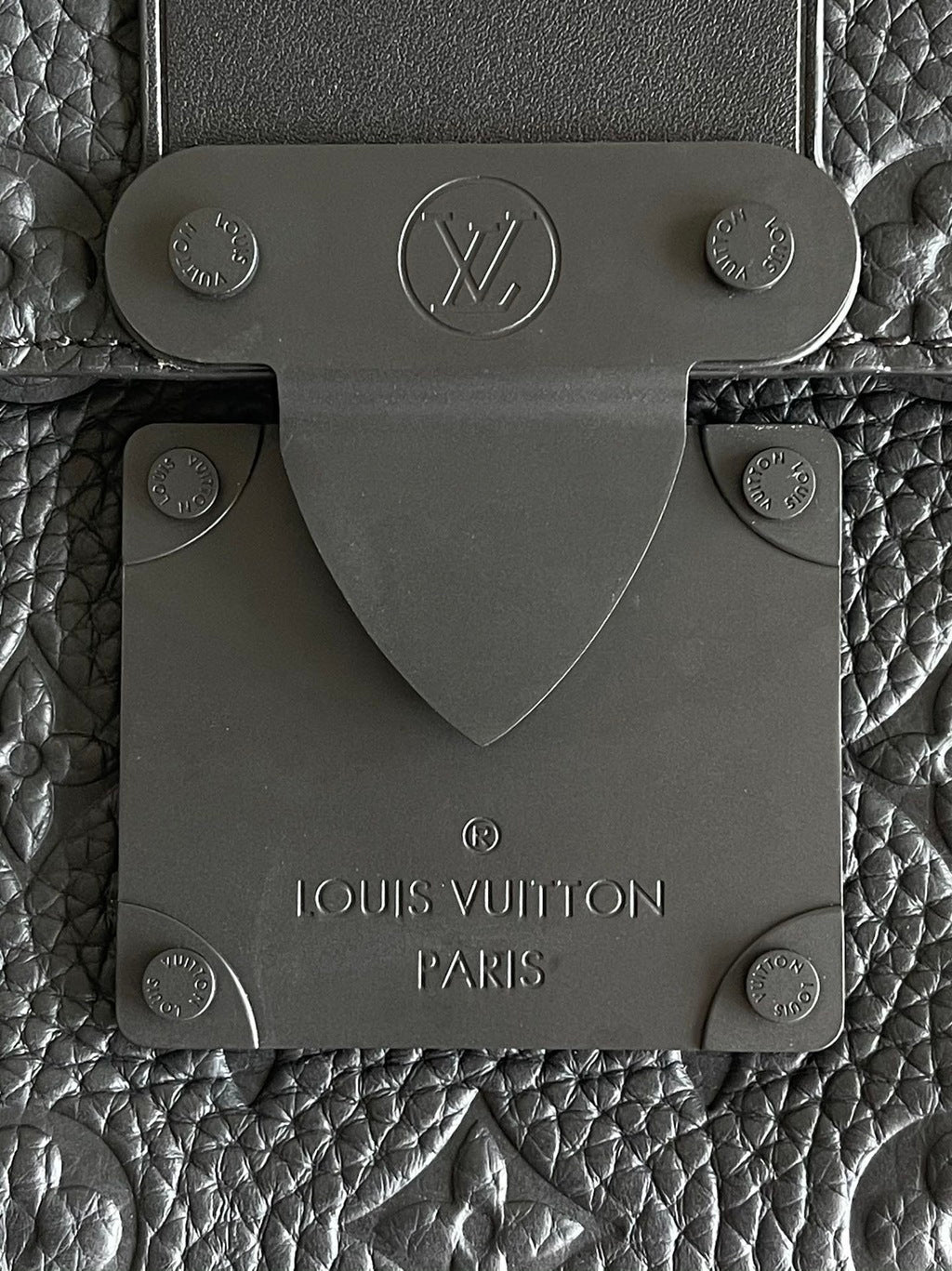 Bag S-lock Messenger Monogram