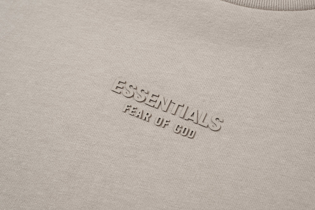 Camiseta Fear Of God Essentials