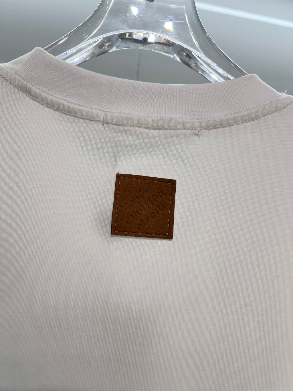 Camiseta Louis Vuitton Jacquard Bordada Genius