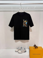 Camiseta Louis Vuitton Jacquard Bordada Genius