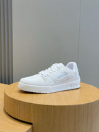 Tênis LOUIS VUITTON  Trainer Sneaker in White