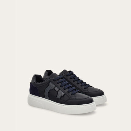 Tênis Ferragamo Low-Top Sneaker With Gancini Detail in Blue