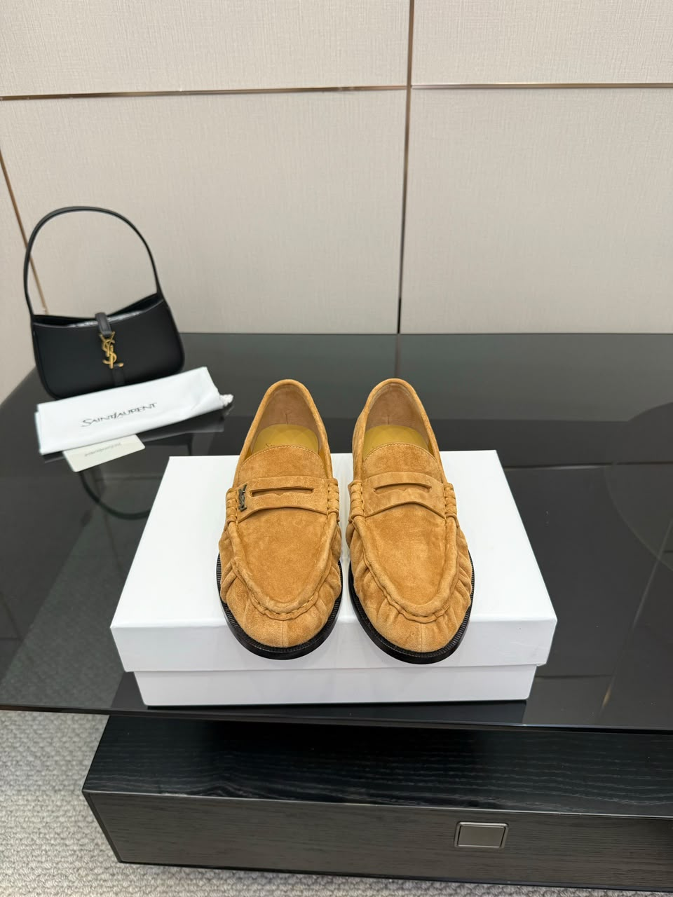 Loafer Yves Saint Laurent  SUPPLE IN SUEDE COGNAC