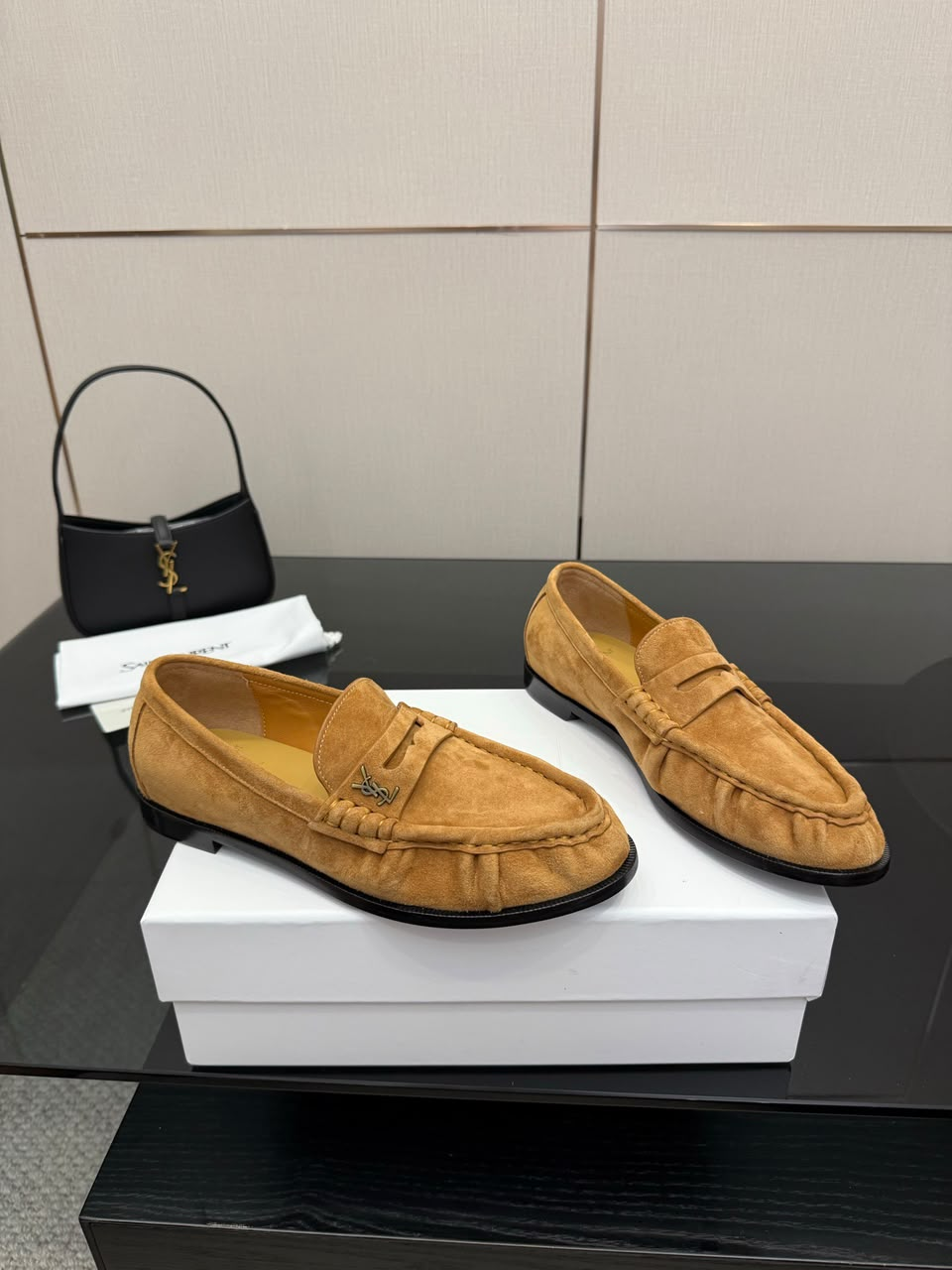 Loafer Yves Saint Laurent  SUPPLE IN SUEDE COGNAC
