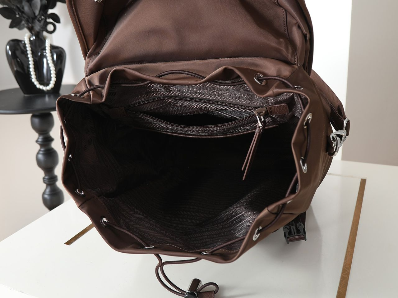 Mochila Prada em Re-Nylon Siena Brown