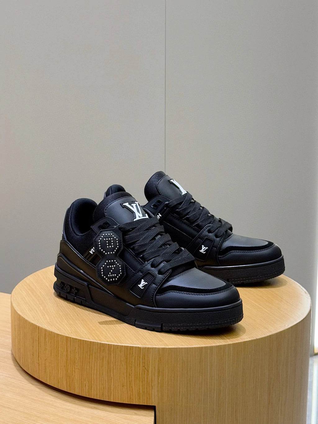 Louis Vuitton Trainers Luxury Black