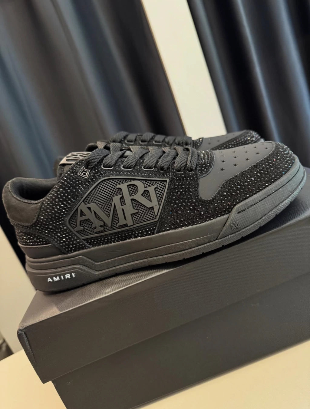 Tênis Amiri Black Crystals MA-1