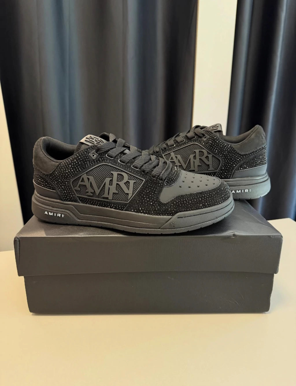 Tênis Amiri Black Crystals MA-1