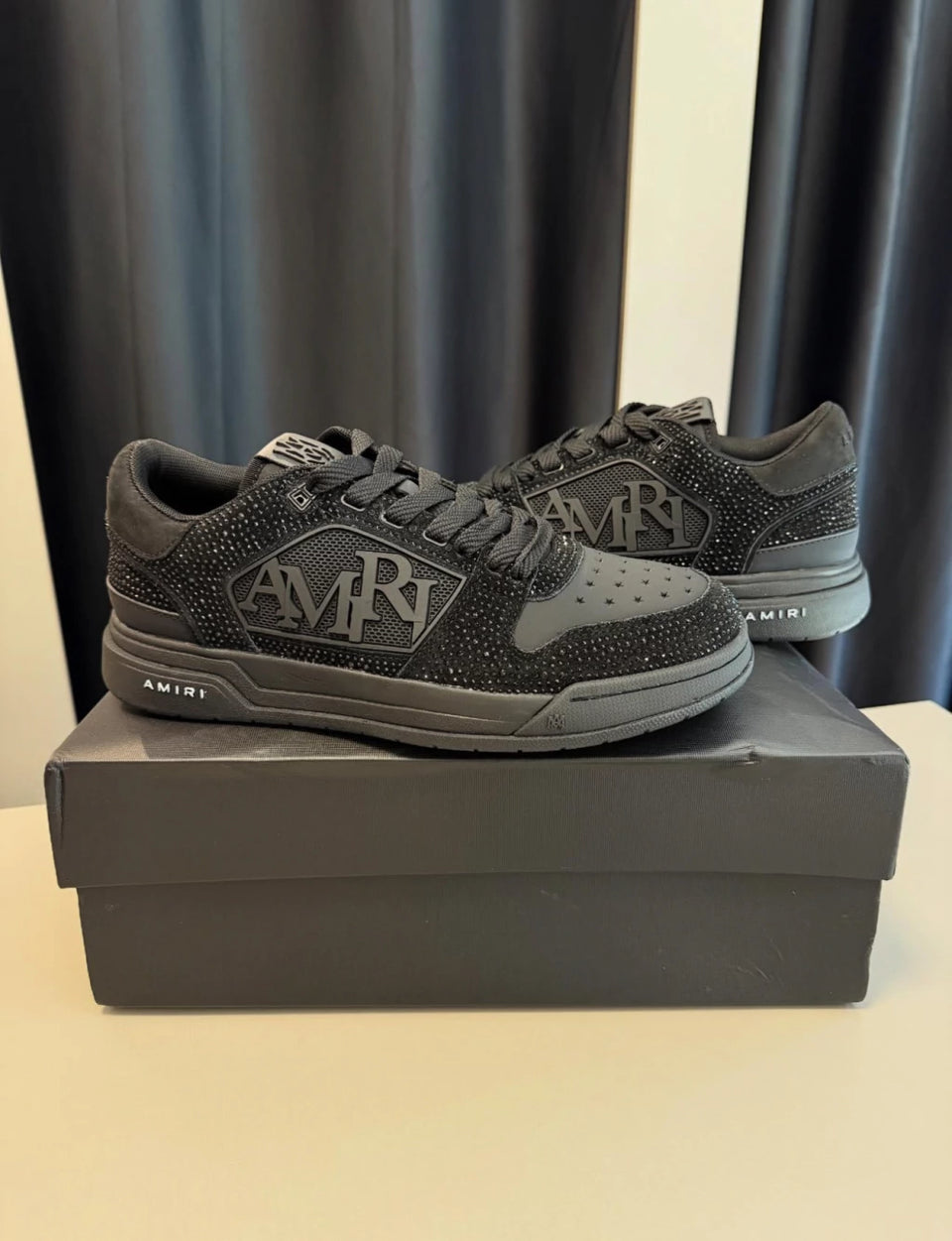 Tênis Amiri Black Crystals MA-1