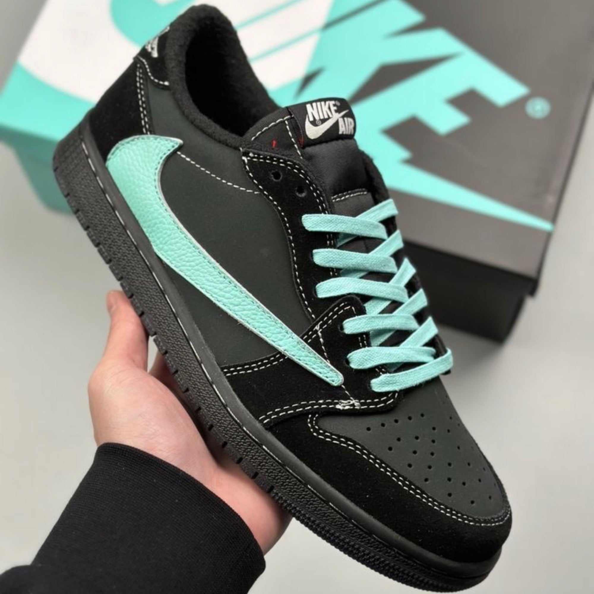 Travis Scott x Nike Air Jordan 1 Low Tiffany