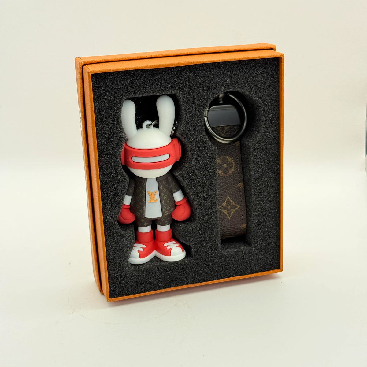 Chaveiro Bag Charm Lv Red Rabbit Key Chain