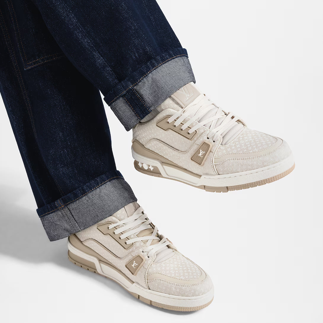 TÊNIS Louis Vuitton LV Trainer Beige White Monogram Denim